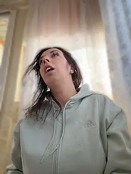 Almmaxxxx online show from 15, 4, 2026