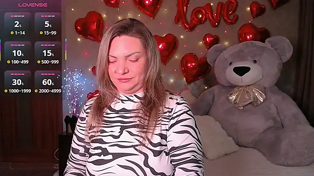 Snapshot of KristiOwen chatting on 28, 5, 2026 KristiOwen online show from 28, 5, 2026