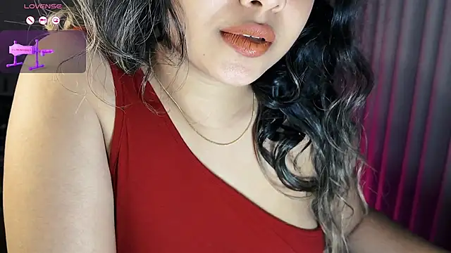 Snapshot of _neesha_414_ chatting on 29, 11, 2025 neesha 414 online show from 29, 11, 2025