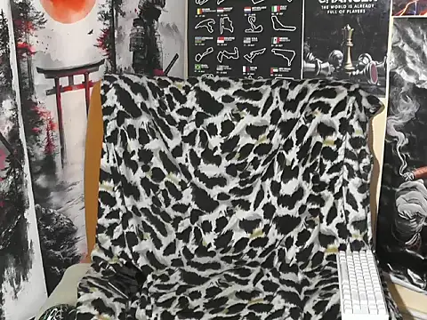 Snapshot of 00george chatting on 27, 11, 2025 00george online show from 27, 11, 2025