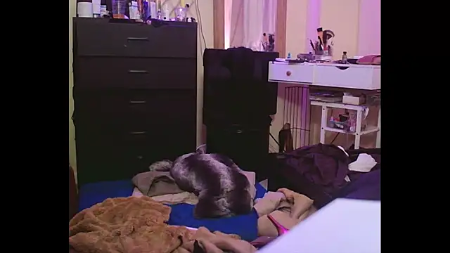 Mikela Alexa online show from 6, 12, 2024