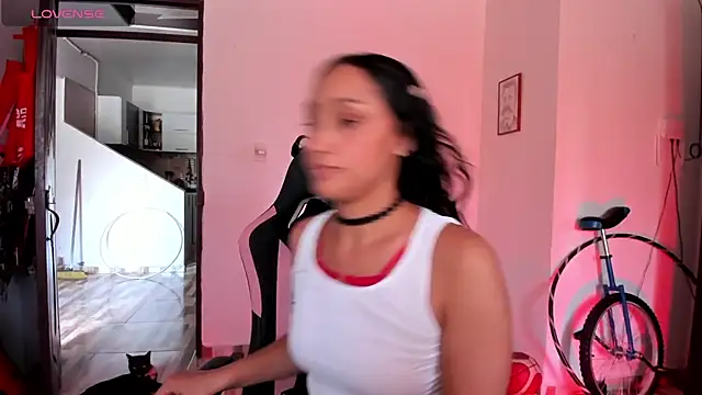 Snapshot of adrena_10 chatting on 20, 5, 2026 adrena 10 online show from 20, 5, 2026