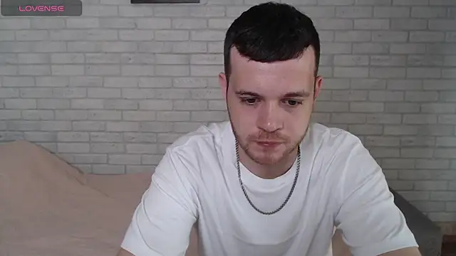 Snapshot of Alexxx_horny chatting on 1, 8, 2026 Alexxx horny online show from 1, 8, 2026