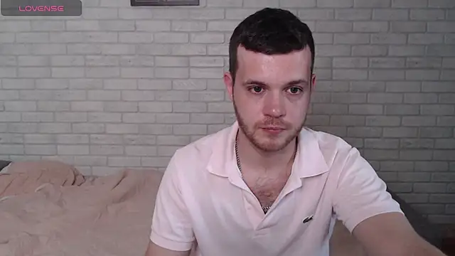 Snapshot of Alexxx_horny chatting on 4, 8, 2026 Alexxx horny online show from 4, 8, 2026
