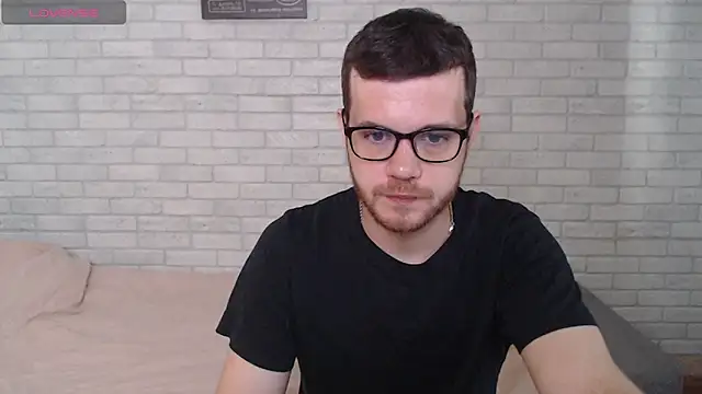 Snapshot of Alexxx_horny chatting on 18, 7, 2026 Alexxx horny online show from 18, 7, 2026