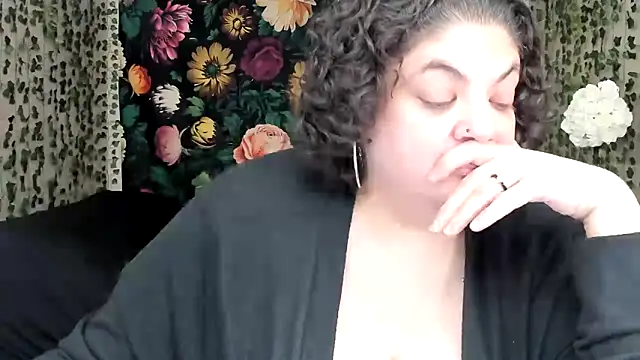 Exotic-Melons online show from 3, 5, 2026