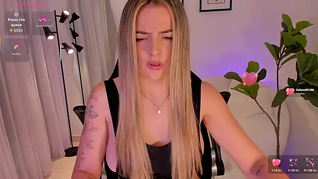 AmyWood online show from 5, 1, 2026