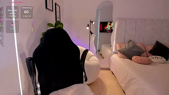 AmyWood online show from 28, 3, 2026