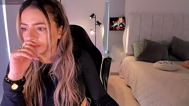 AmyWood online show from 21, 4, 2026