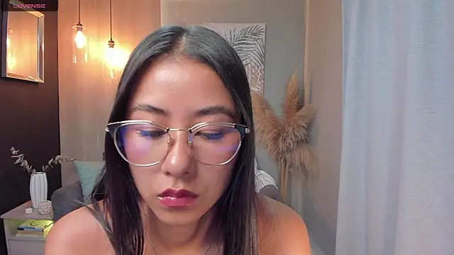 Sadashi  online show from 18, 9, 2025