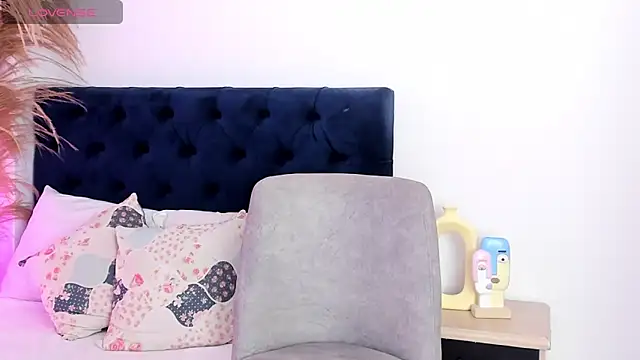 Dulce andrea   online show from 5, 4, 2026