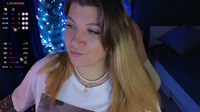 Snapshot of Fairy__Sofia chatting on 26, 12, 2024 Fairy Sofia online show from 26, 12, 2024