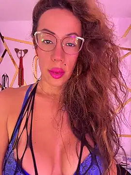 YOURSDEBORA online show from 23, 5, 2026