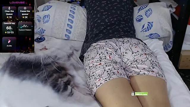 Snapshot of Angel-Demon20 chatting on 4, 11, 2025 Angel-Demon20 online show from 4, 11, 2025