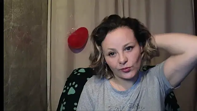Snapshot of dagny-jo chatting on 25, 2, 2025 dagny-jo online show from 25, 2, 2025
