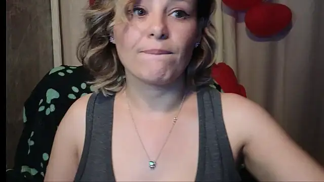 Snapshot of dagny-jo chatting on 7, 3, 2025 dagny-jo online show from 7, 3, 2025