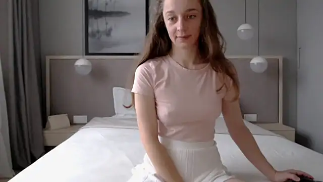 ShySchoolGirl online show from 4, 12, 2025