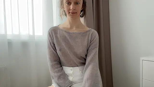 ShySchoolGirl online show from 4, 3, 2026