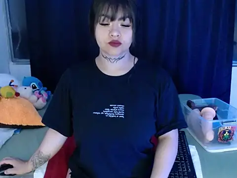 Snapshot of liseth_01hot chatting on 28, 10, 2025 liseth 01hot online show from 28, 10, 2025