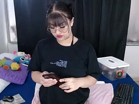 Snapshot of liseth_01hot chatting on 25, 11, 2025 liseth 01hot online show from 25, 11, 2025