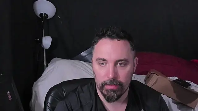 Snapshot of Metalstud chatting on 23, 4, 2026 Metalstud online show from 23, 4, 2026