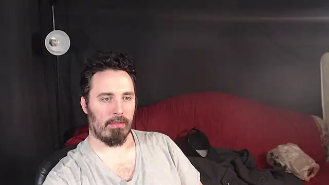 Snapshot of Metalstud chatting on 11, 3, 2025 Metalstud online show from 11, 3, 2025