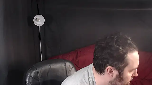 Snapshot of Metalstud chatting on 28, 2, 2025 Metalstud online show from 28, 2, 2025