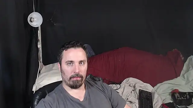 Snapshot of Metalstud chatting on 16, 10, 2025 Metalstud online show from 16, 10, 2025