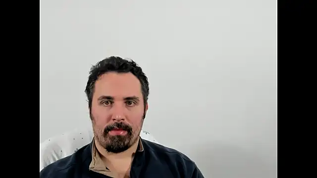 Snapshot of Metalstud chatting on 23, 11, 2025 Metalstud online show from 23, 11, 2025