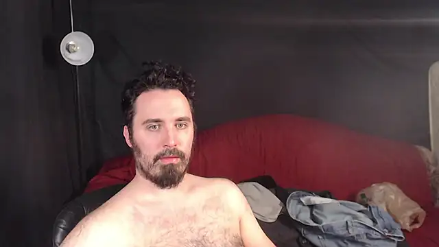 Snapshot of Metalstud chatting on 11, 3, 2025 Metalstud online show from 11, 3, 2025