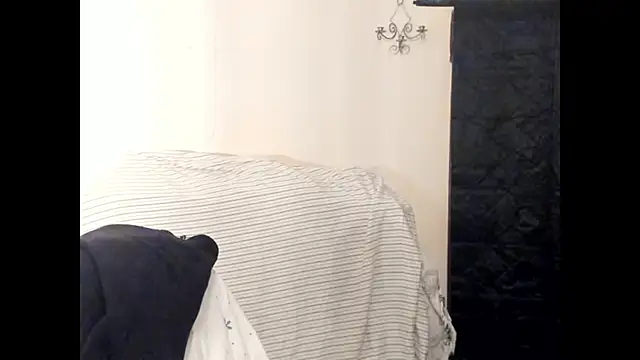 Snapshot of Metalstud chatting on 12, 11, 2025 Metalstud online show from 12, 11, 2025