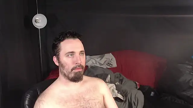 Snapshot of Metalstud chatting on 6, 3, 2025 Metalstud online show from 6, 3, 2025