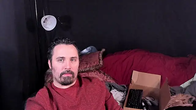 Snapshot of Metalstud chatting on 28, 11, 2025 Metalstud online show from 28, 11, 2025