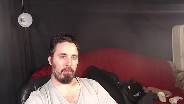 Snapshot of Metalstud chatting on 13, 3, 2025 Metalstud online show from 13, 3, 2025