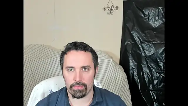 Snapshot of Metalstud chatting on 17, 11, 2025 Metalstud online show from 17, 11, 2025