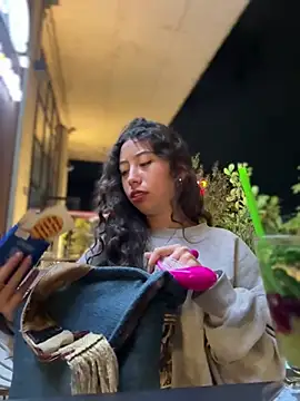 vaneelee online show from 19, 4, 2026