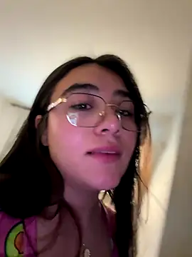 vaneelee online show from 9, 10, 2025