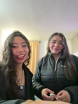 vaneelee online show from 12, 4, 2026