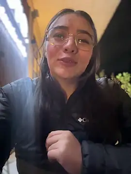 vaneelee online show from 11, 4, 2026