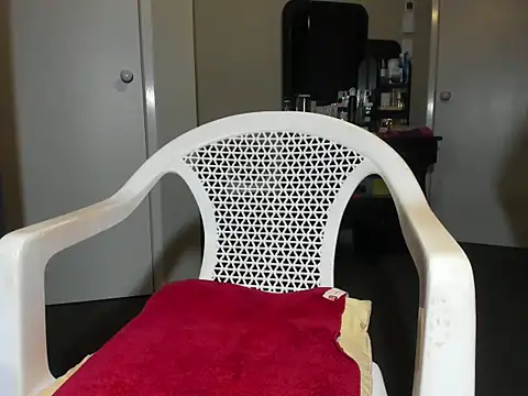 Snapshot of Angelchezcka chatting on 17, 11, 2025 Angelchezcka online show from 17, 11, 2025