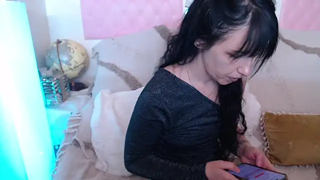 Snapshot of -carla- chatting on 1, 5, 2026 -carla- online show from 1, 5, 2026