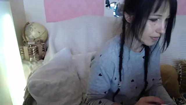 Snapshot of -carla- chatting on 11, 6, 2026 -carla- online show from 11, 6, 2026