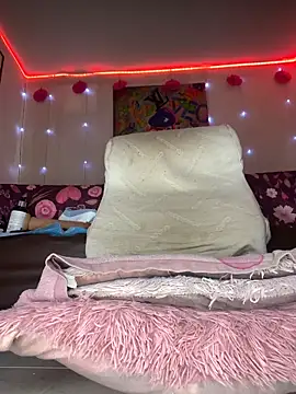 Snapshot of Emma_Brown_12 chatting on 24, 10, 2025 Emma Brown 12 online show from 24, 10, 2025