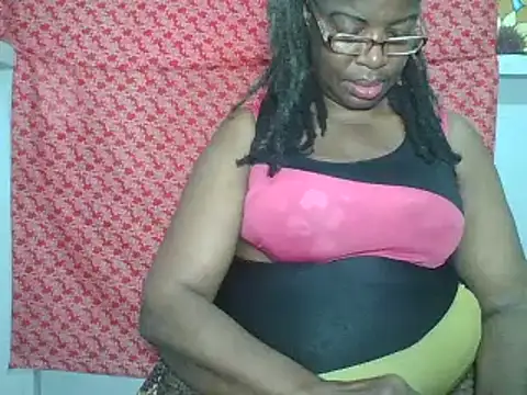 Snapshot of pink69pussy chatting on 18, 1, 2025 pink69pussy online show from 18, 1, 2025