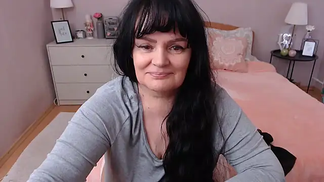 Snapshot of LeveMe2Nightt chatting on 1, 5, 2026 LeveMe2Nightt online show from 1, 5, 2026