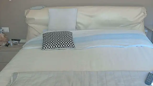 Snapshot of -K-- chatting on 9, 11, 2025 -K-- online show from 9, 11, 2025