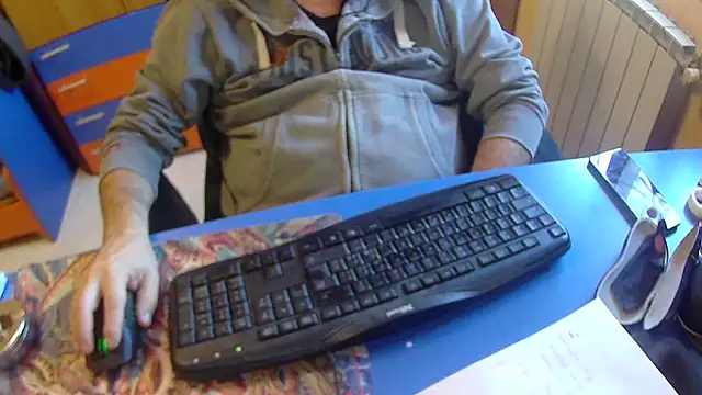 Snapshot of Tango128 chatting on 15, 10, 2025 Tango128 online show from 15, 10, 2025