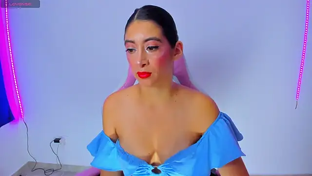 MeganWhite3 online show from 3, 3, 2025