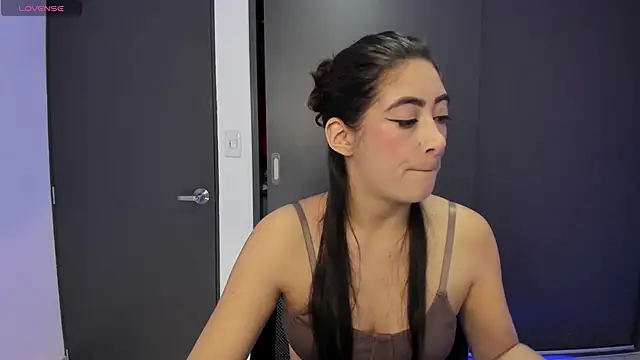 MeganWhite3 online show from 24, 10, 2025