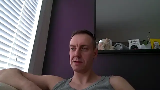 Snapshot of ploki2180 chatting on 16, 3, 2025 ploki2180 online show from 16, 3, 2025